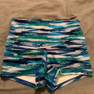 Lululemon Athletic Boogie Shorts Roll Down